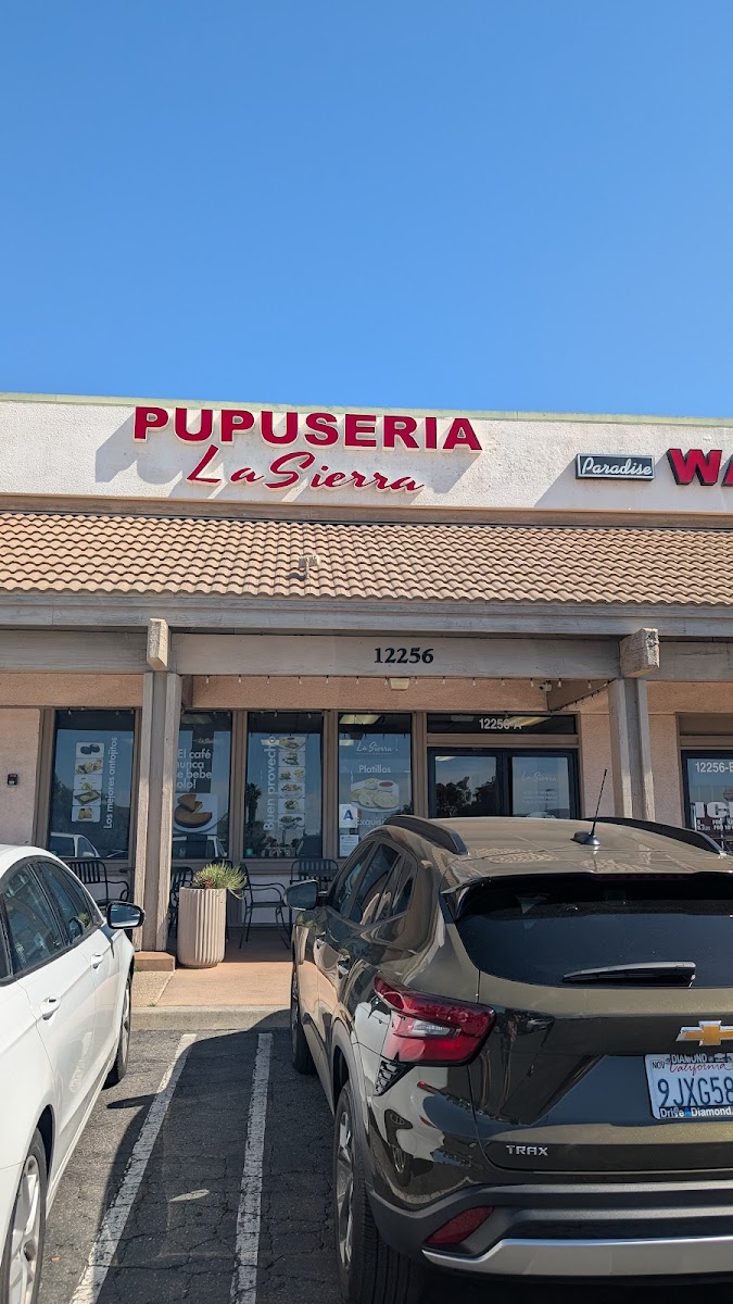 Pupuseria La Sierra Restaurant